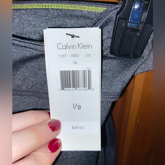 Calvin Klein Performance Capris - Picture 3 of 4